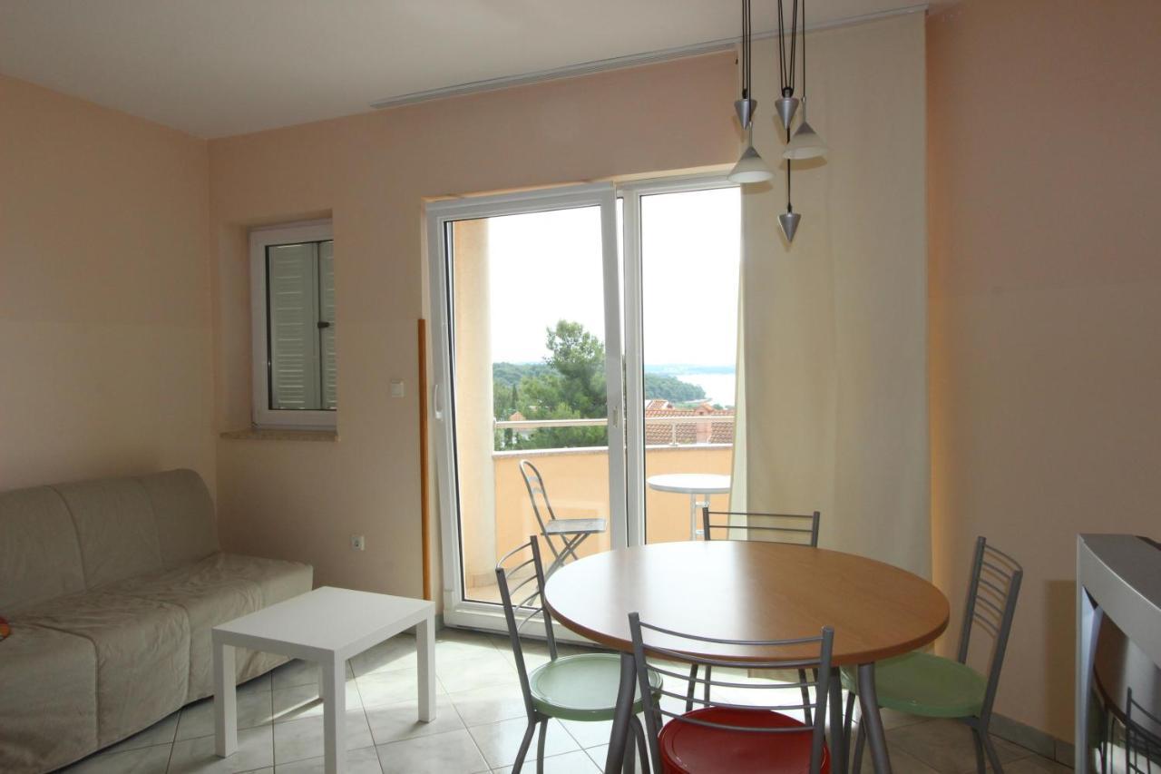 Apartments Miriam Premantura Esterno foto