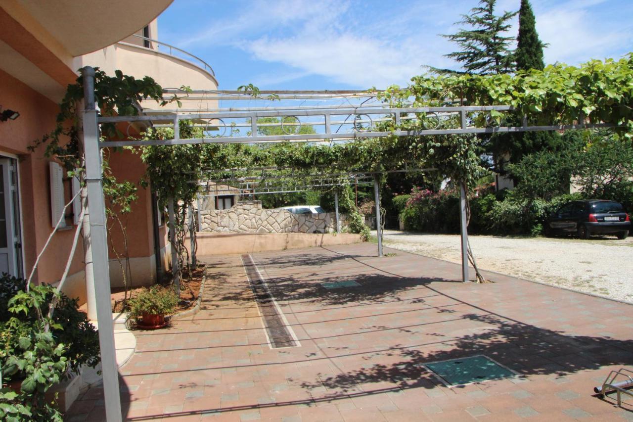 Apartments Miriam Premantura Esterno foto